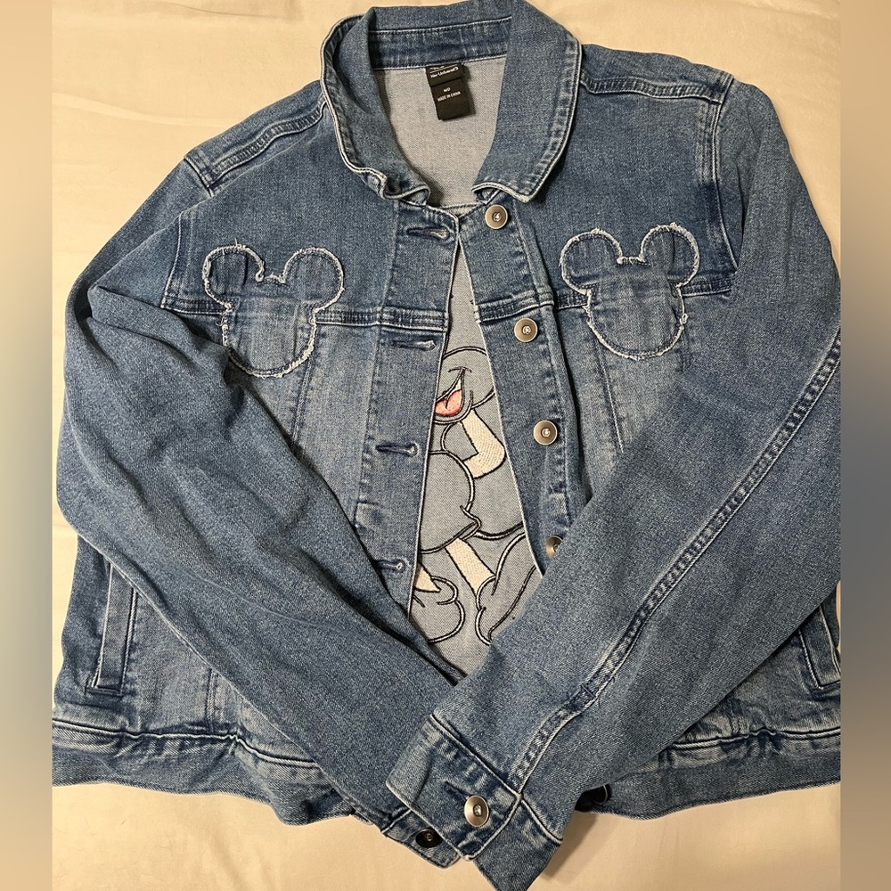 Her Universe Disney Mickey denim jacket size Med